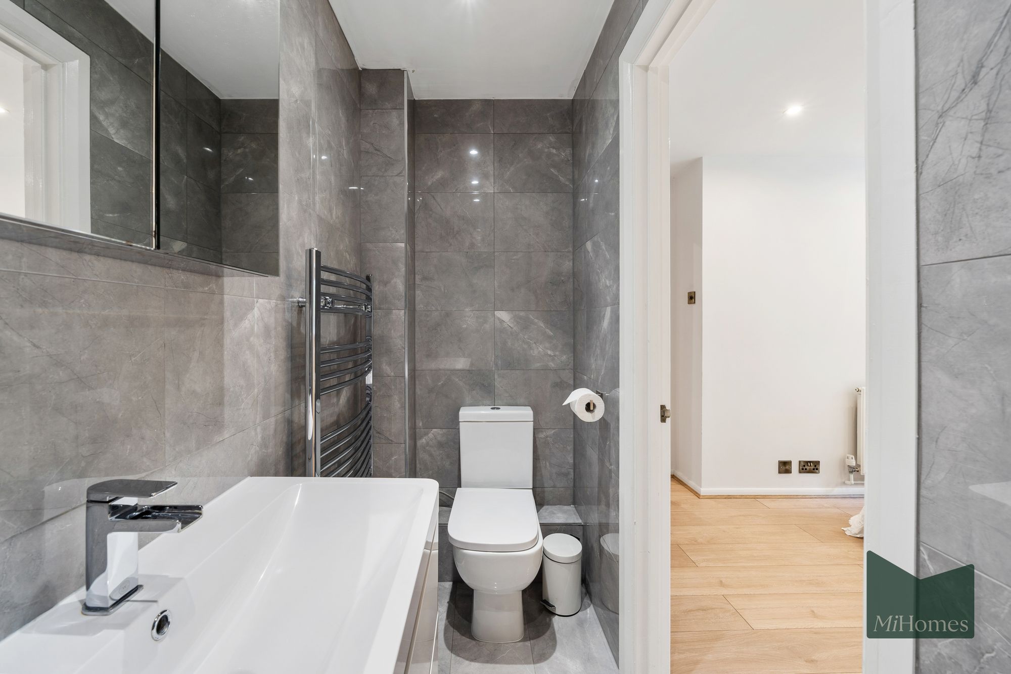 House Vermont Close in Greater London