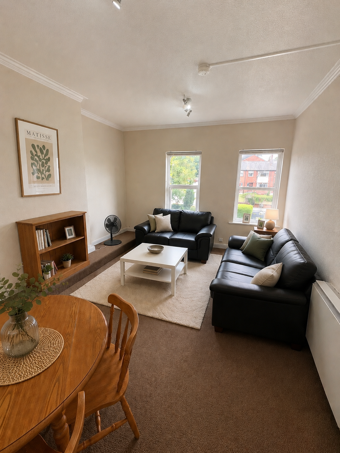Flat Rosebank Road in Leeds