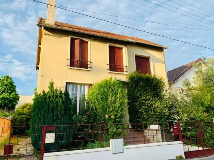 Chambre Rue Kleber à Ermont