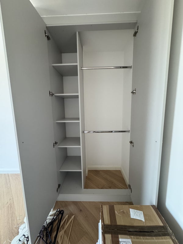 Room High Road in Greater London