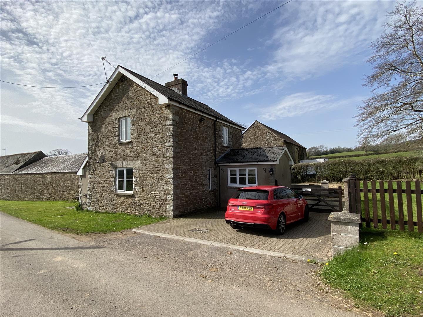 House Hendrew Lane in Newport