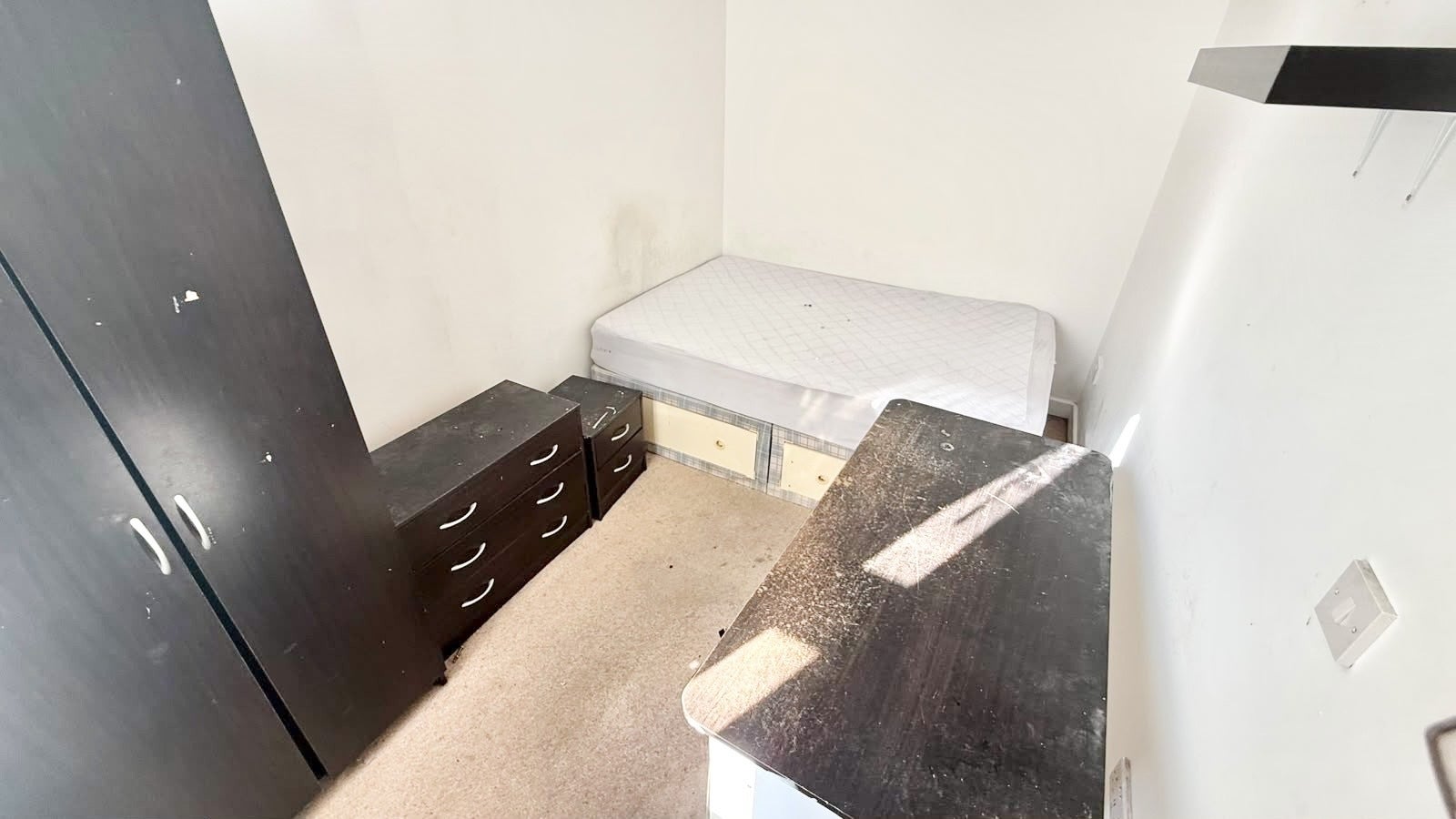 Room Heeley Road in Birmingham