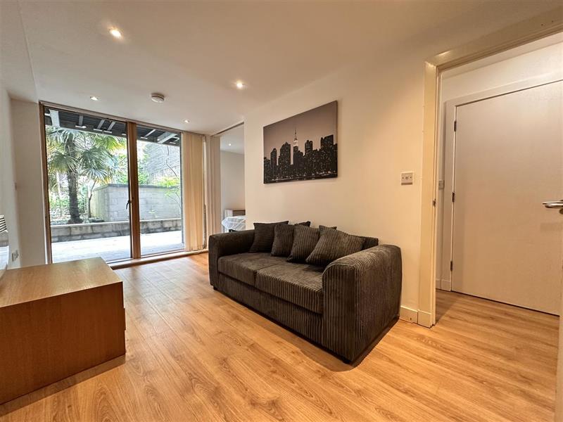 Flat Worsley Street in Manchester