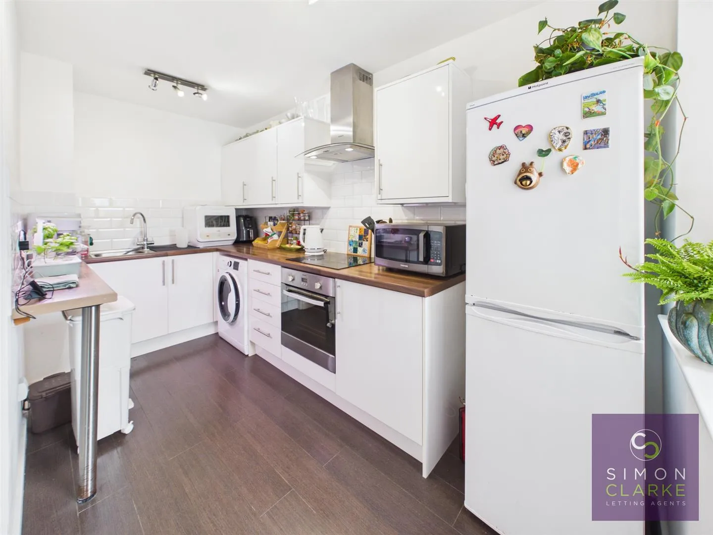 Flat Friern Barnet Lane in Greater London