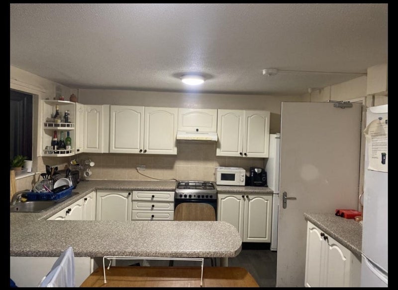 Room Houghton Road in Greater London