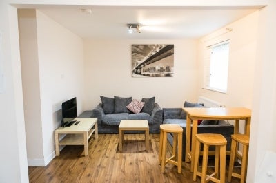 Flat Belle Vue Road in Leeds