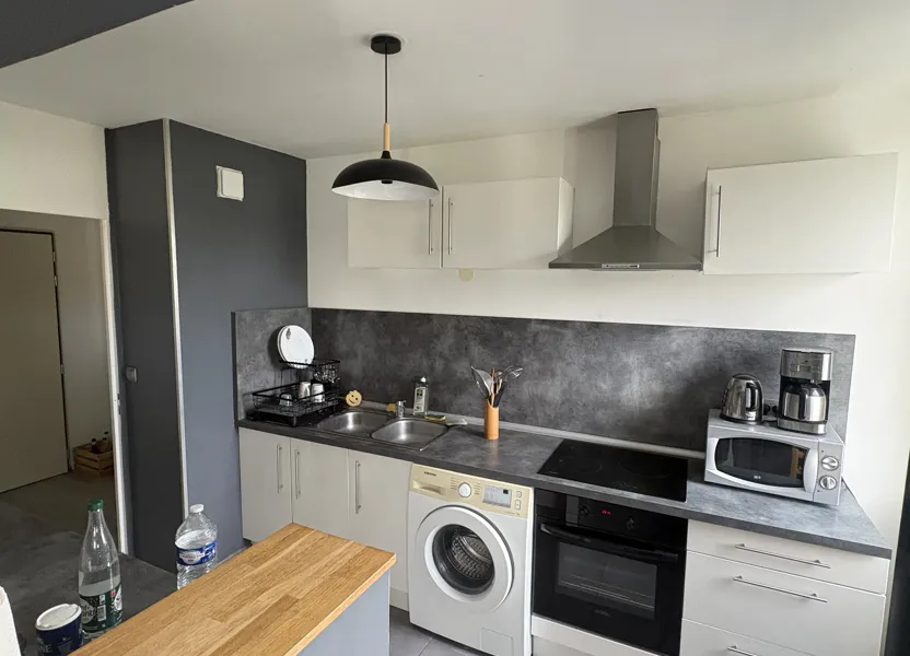 Flat Rue Roger Salengro in Villeneuve-d'Ascq