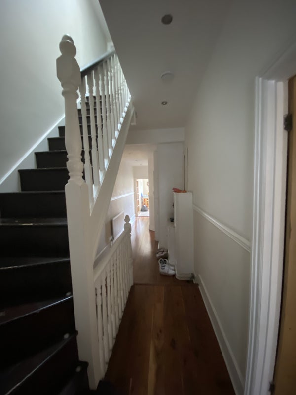 Room Quinton Street in Greater London