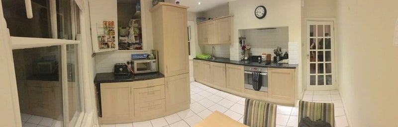 Room Quinton Street in Greater London
