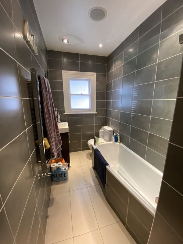 Room Quinton Street in Greater London