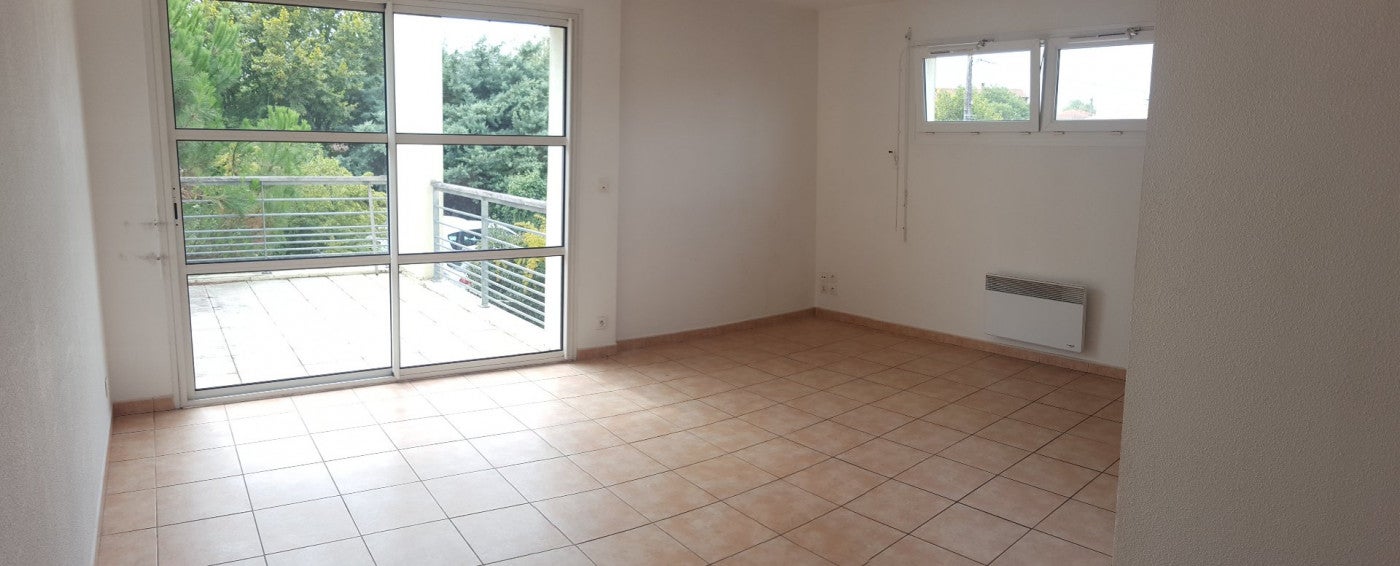 Flat Rue du 14 Juillet in L'Isle-Jourdain