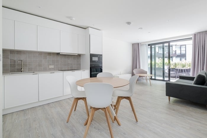 Flat Cherry Park Lane in Greater London