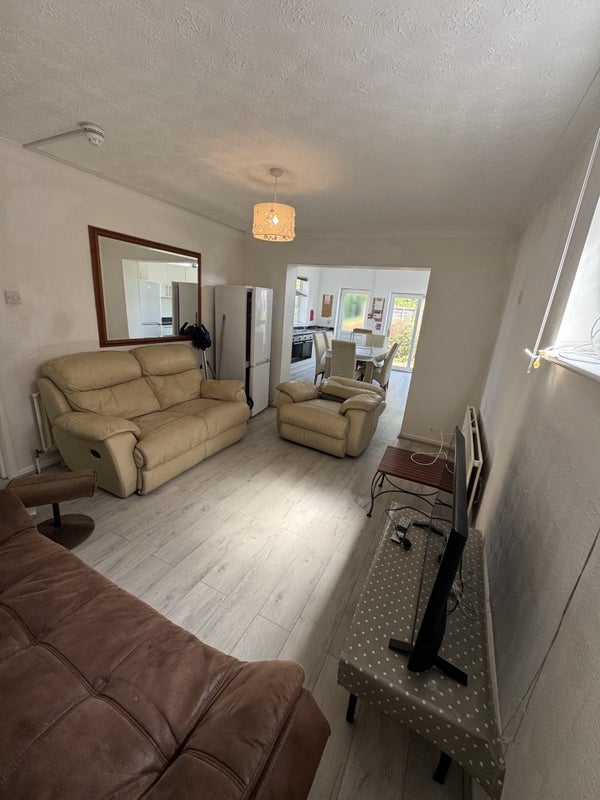 Room Ensbury Avenue in Bournemouth