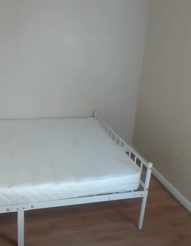 Room Maryland Road in Greater London