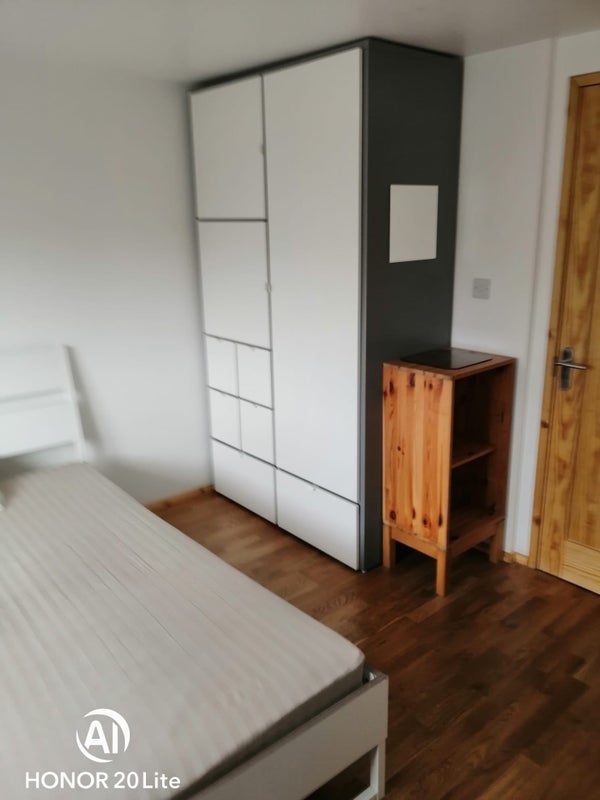 Room Roman Way in Greater London