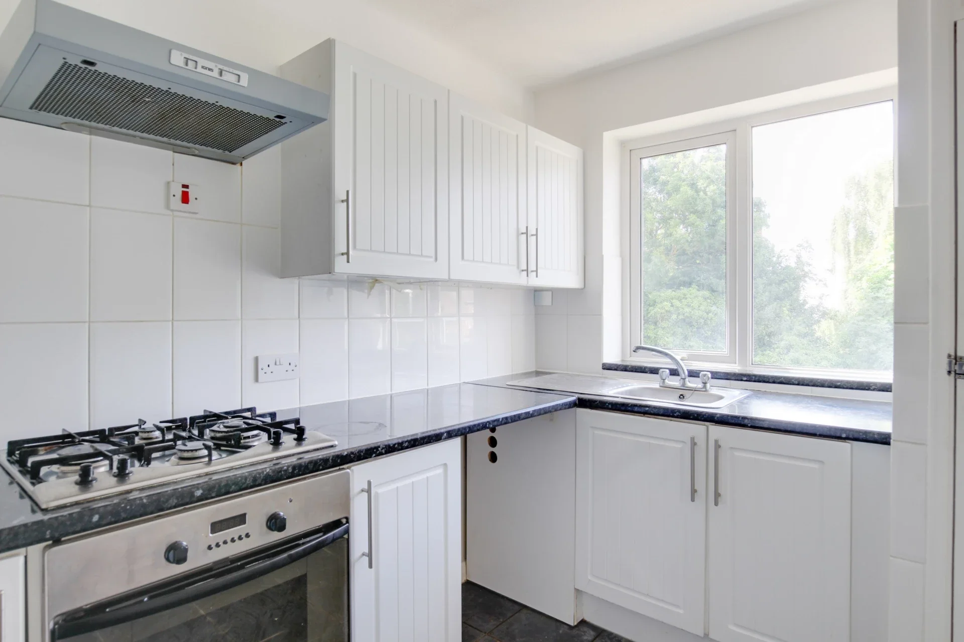 Flat Woodford Court in Thanet