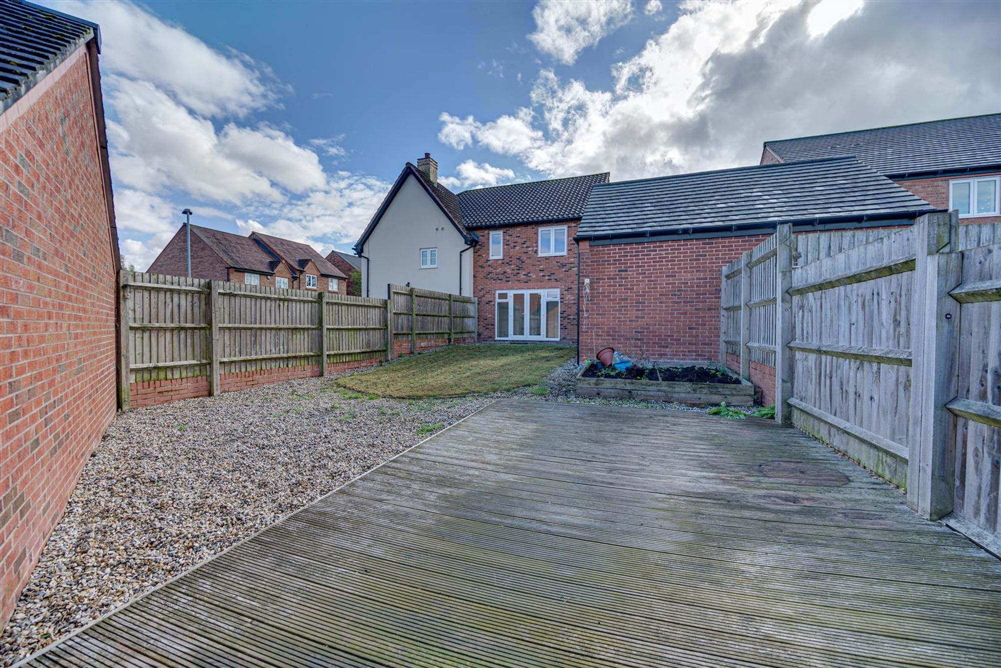 House Loachbrook Farm Way in Somerford