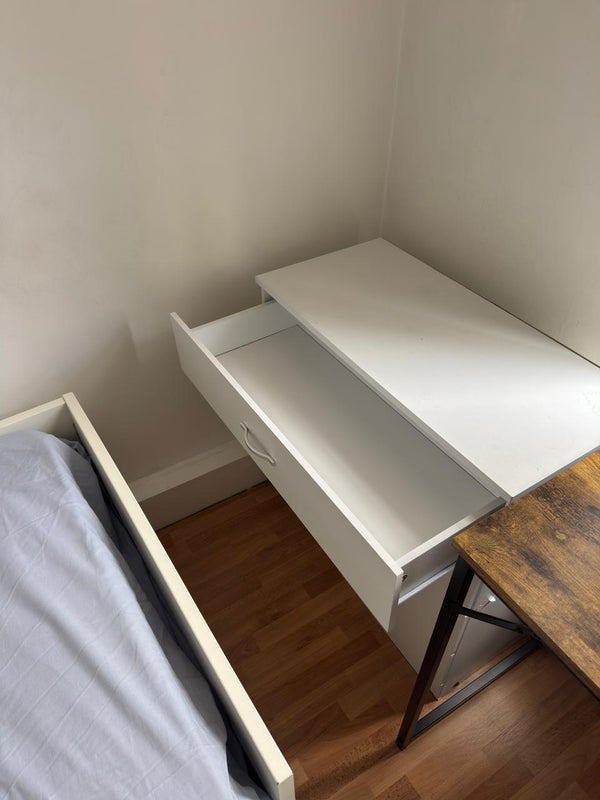 Room Frampton Street in City of Westminster
