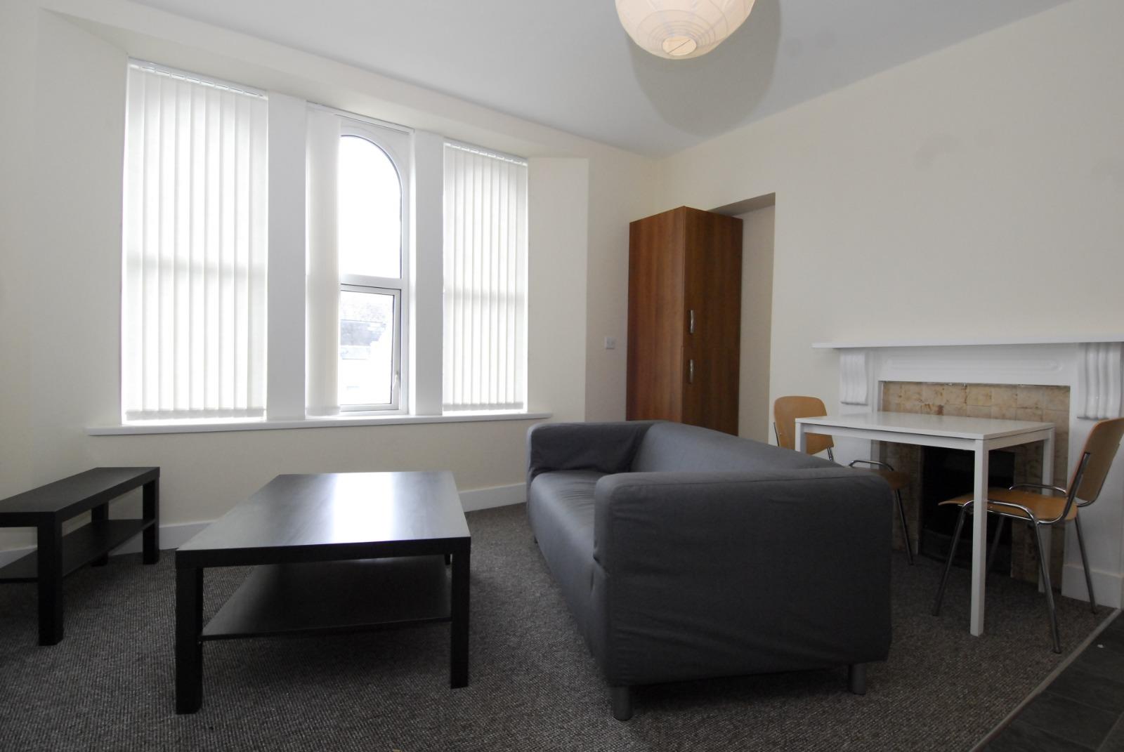 Flat Greenbank Road in Plymouth