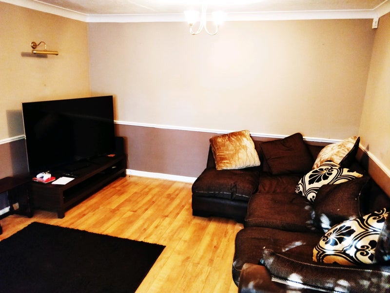 Room Clos Cwm Creunant in Cardiff