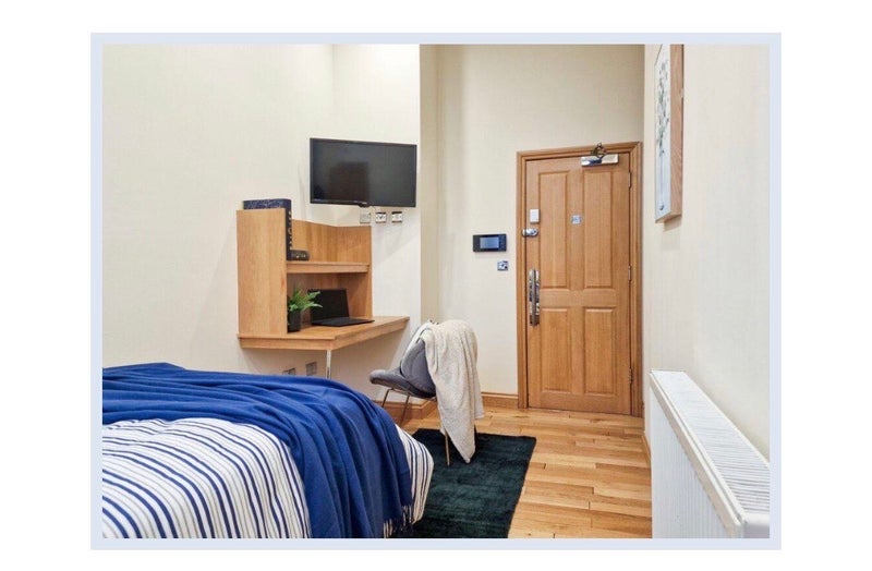 Room Radford Road in Nottingham