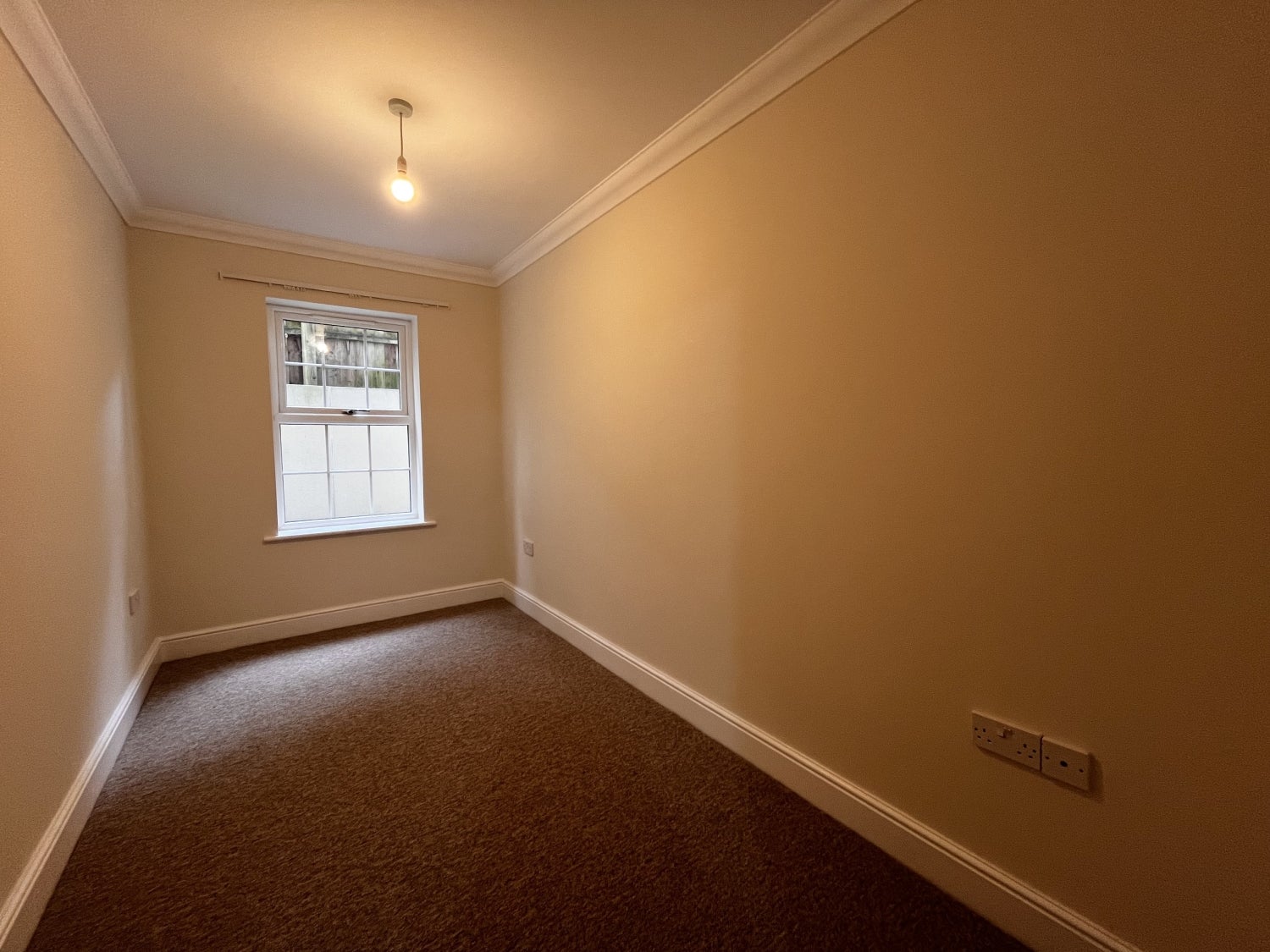 Flat Stirling Road in Bournemouth