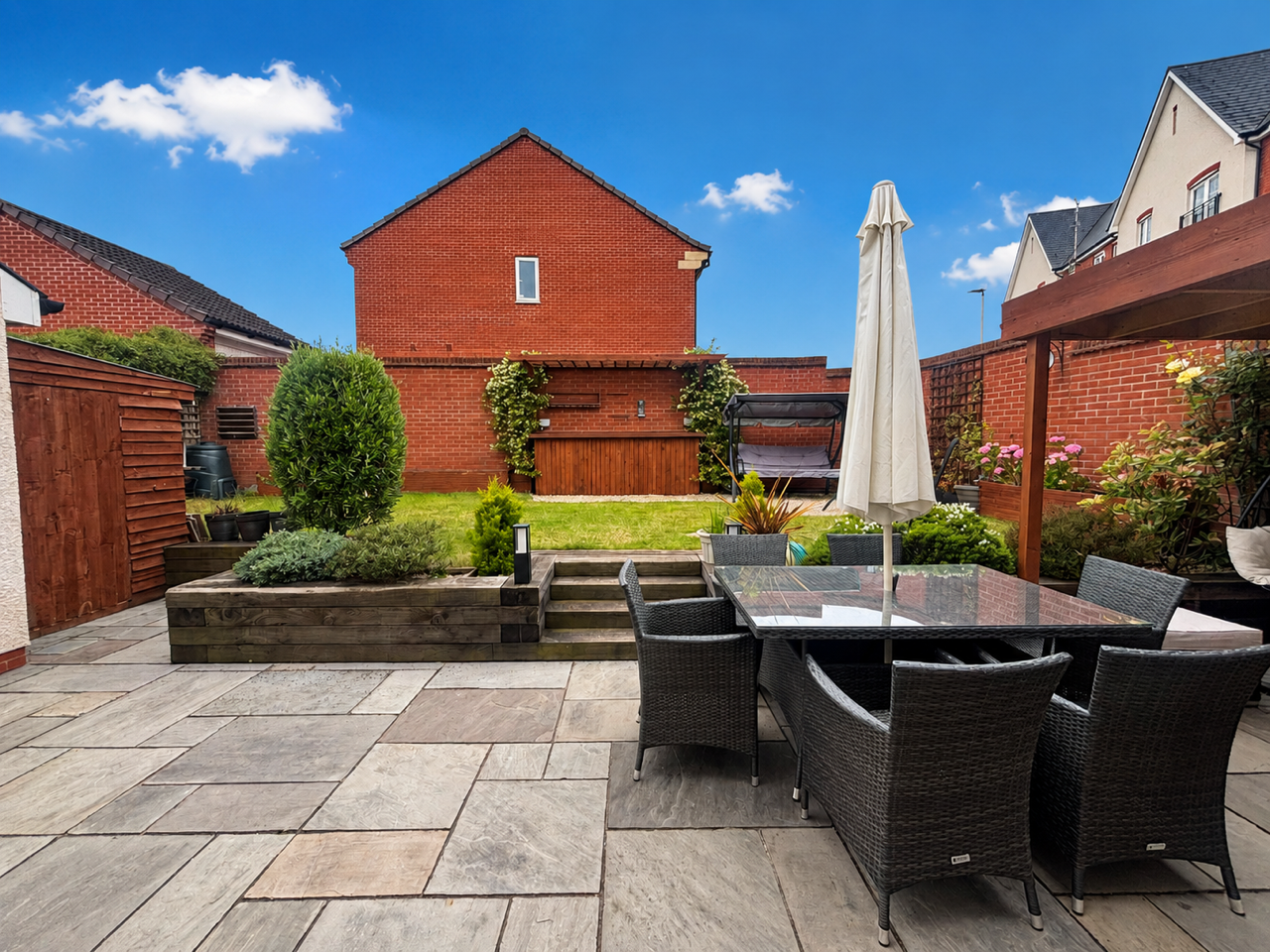 House Pilton Row in Broadclyst