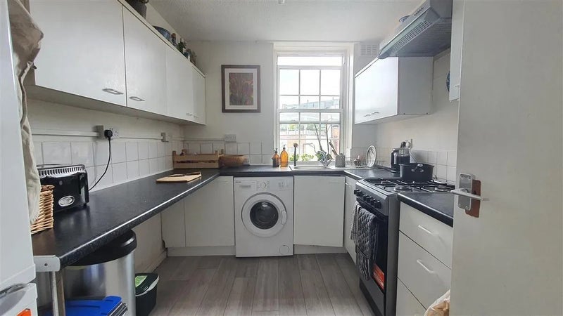 Room Anglers Lane in Greater London