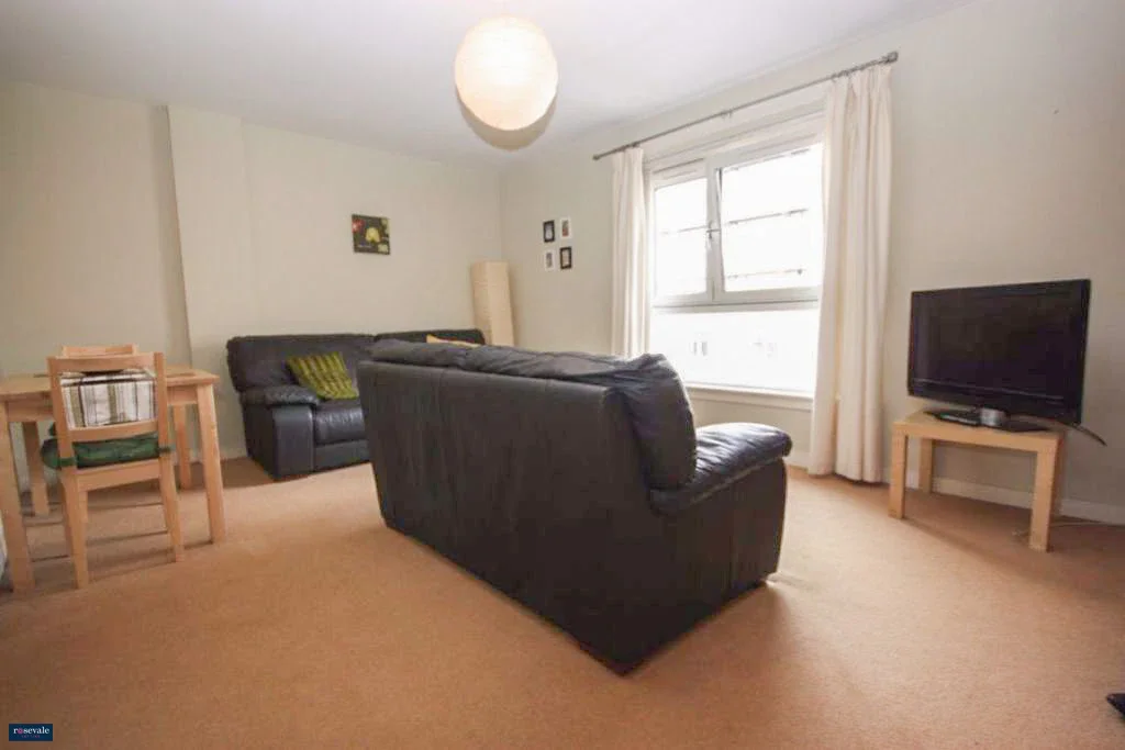 Flat Dunblane Street in Glasgow
