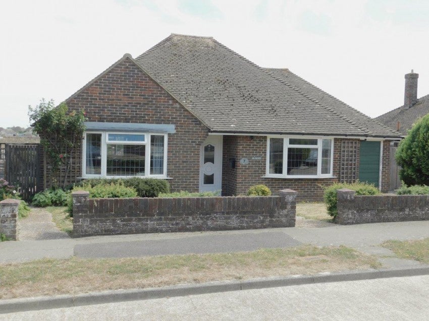 House Laburnum Gardens in Rother