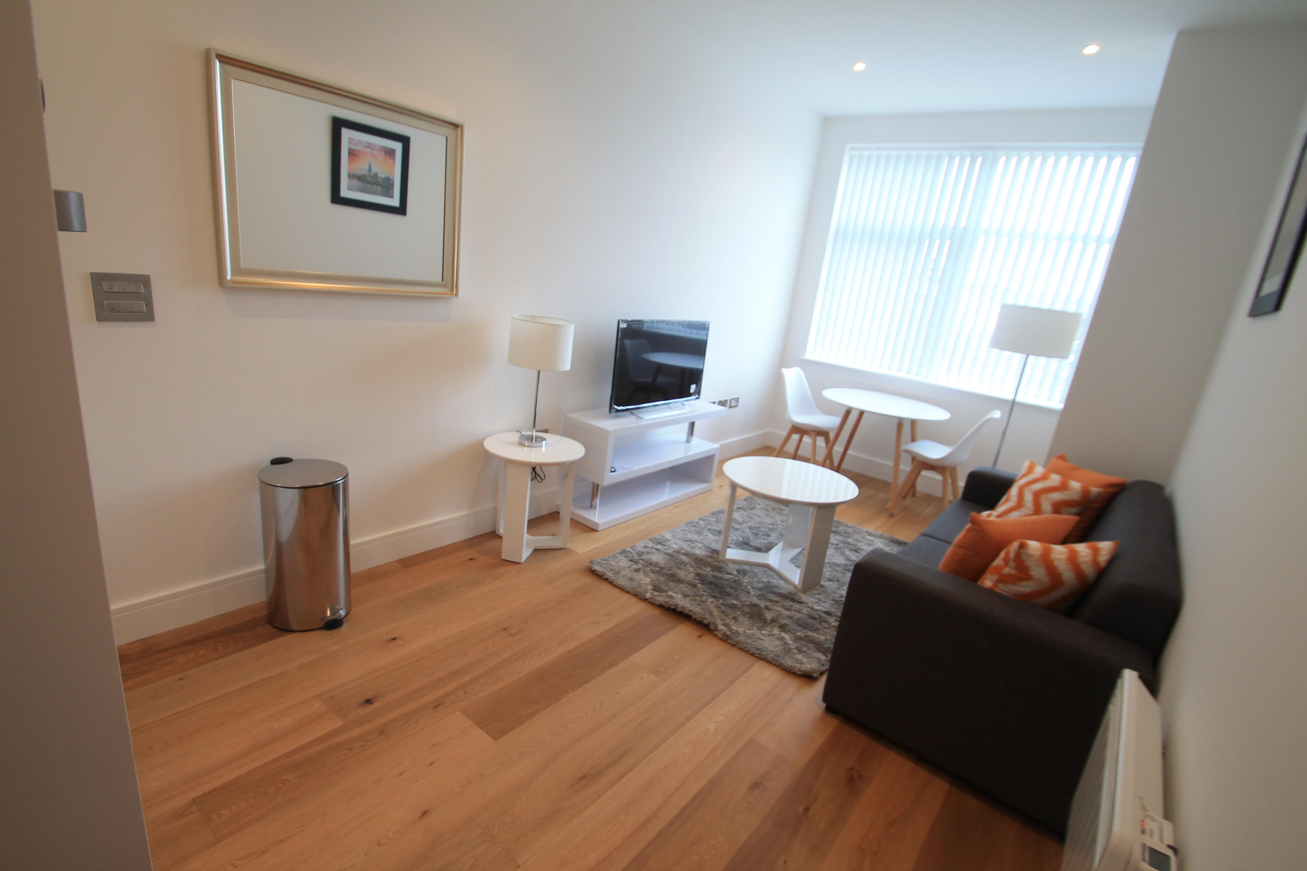 Flat Park Street West in Luton