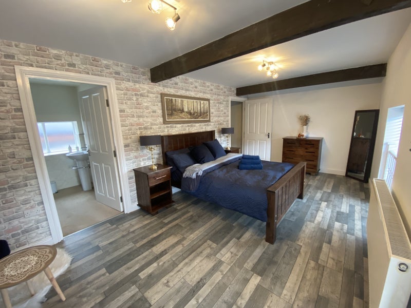 Room Mere Street in Birmingham