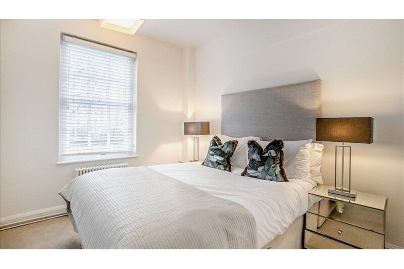 Flat Fulham Road in Greater London