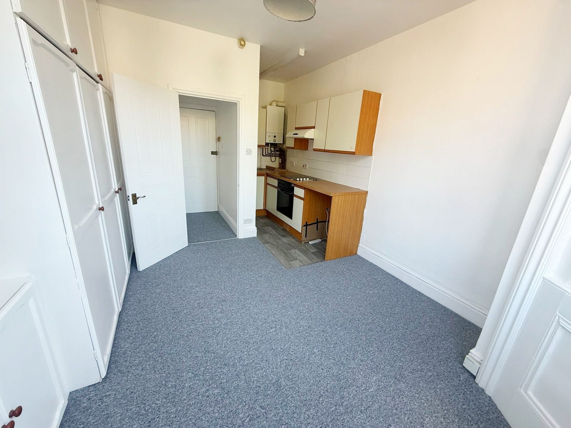 Flat Pembroke Gardens in Portslade by Sea