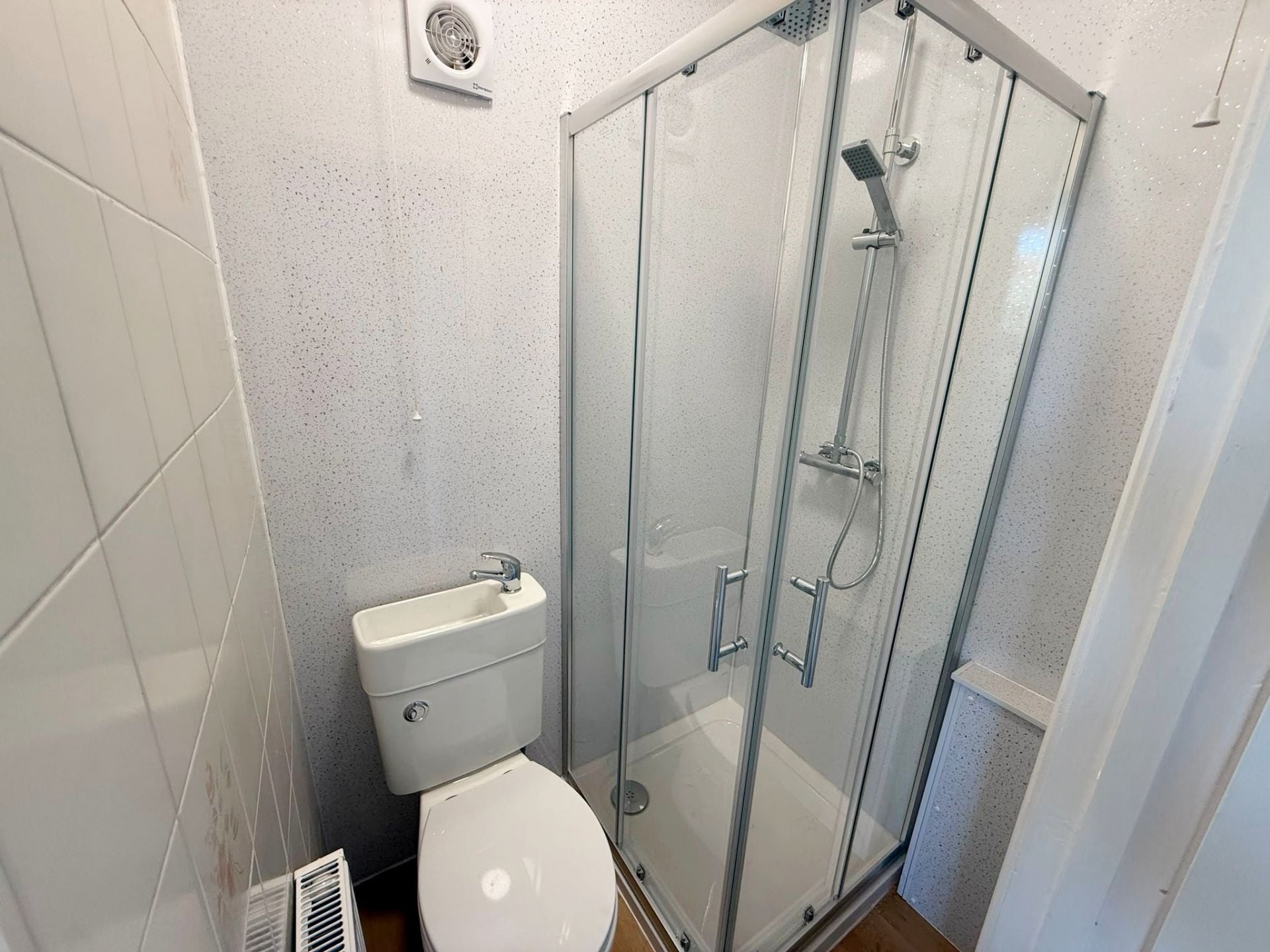 Flat Pembroke Gardens in Portslade by Sea
