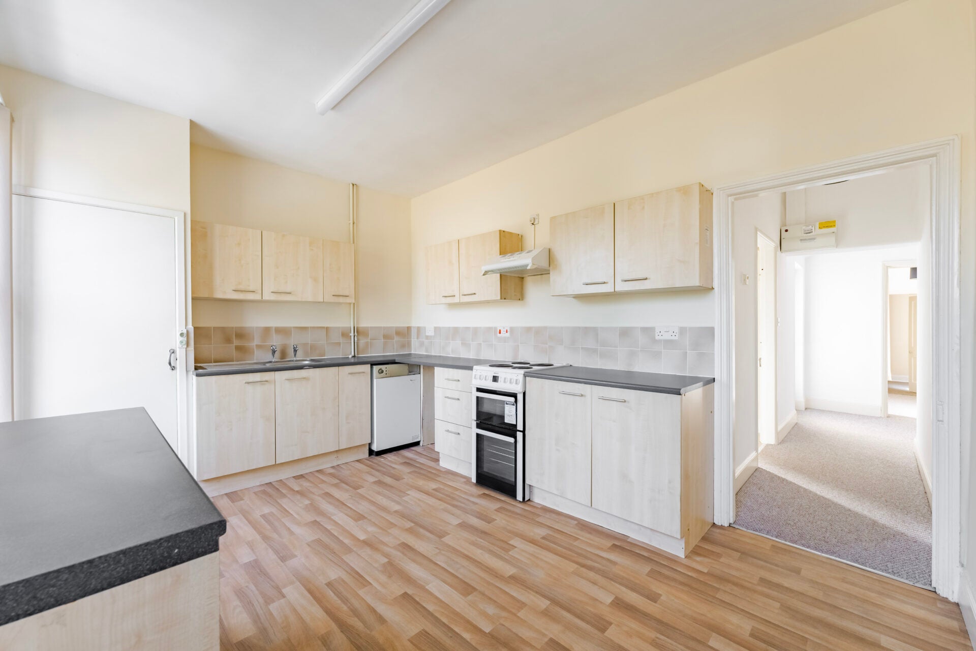 Flat Queens Square in Breckland District