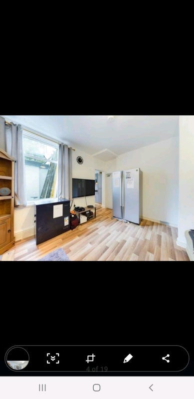 Room Ecclesall Road in Sheffield