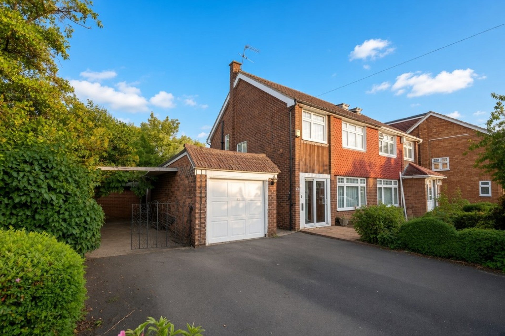 House Dawley Ride in Slough