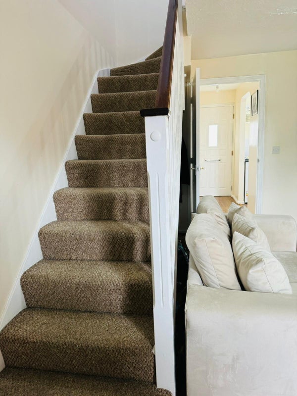 Room Grasshaven Way in Greater London