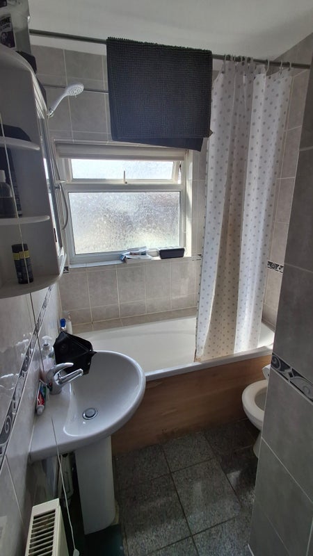 Room Speedwell Road in Bristol