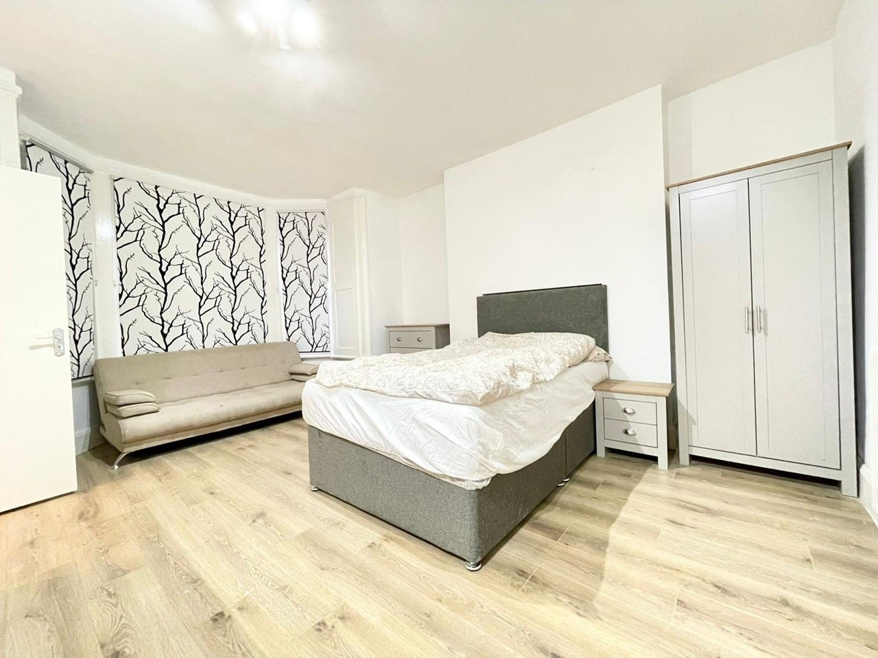Flat Ladbroke Grove in Greater London