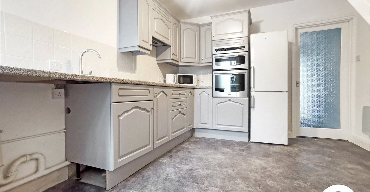 House Crescent Road in Greater London