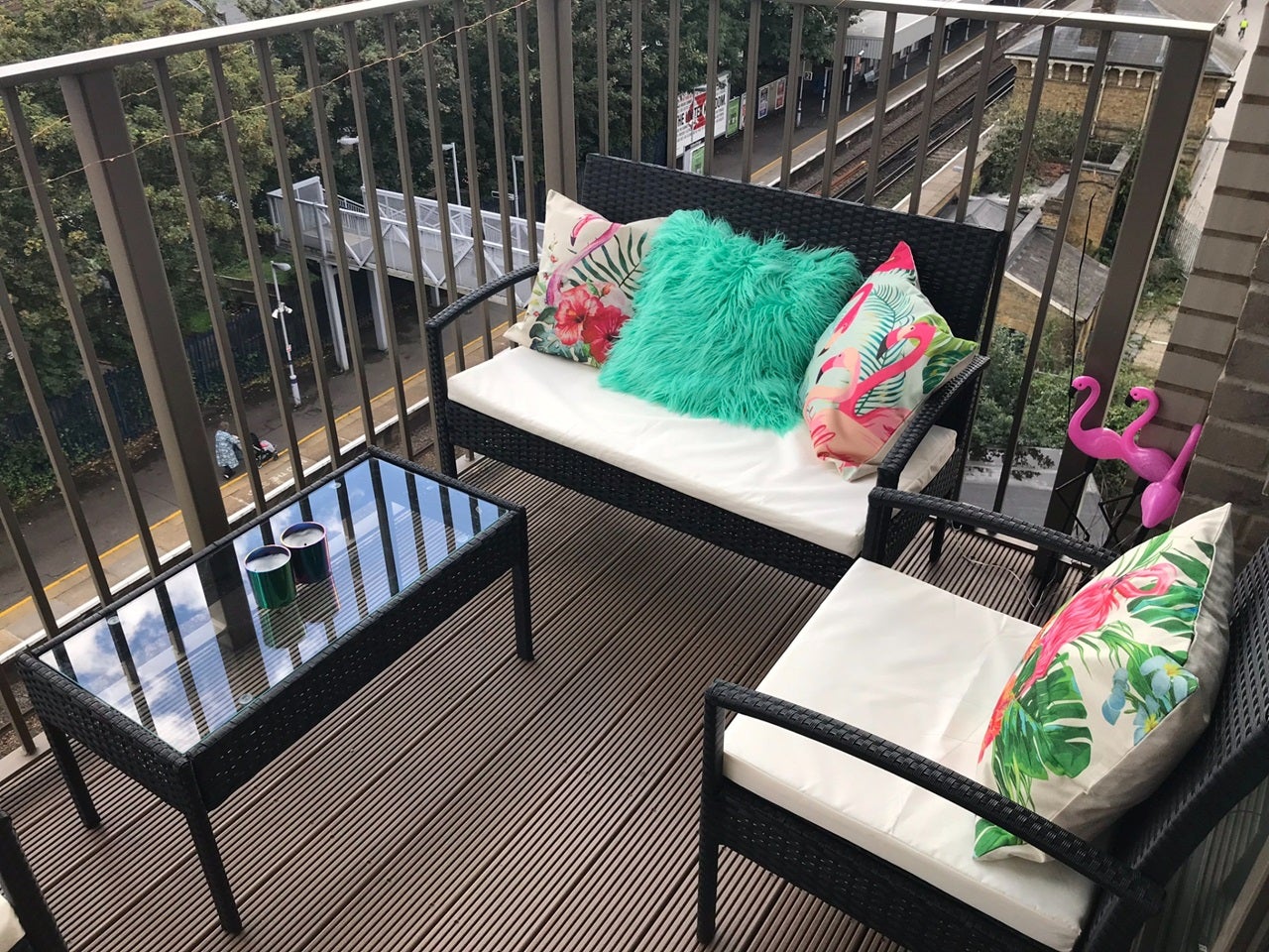 Flat Adenmore Road in Greater London