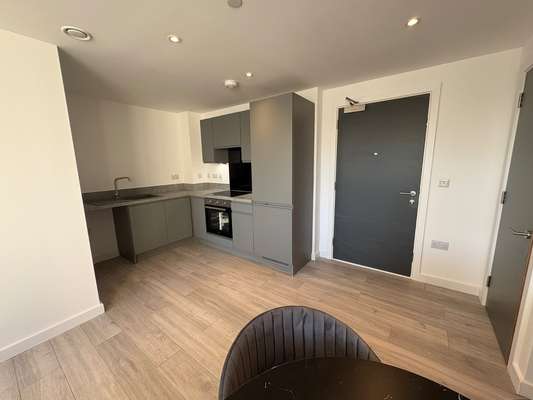 Flat Oldfield Road in Salford