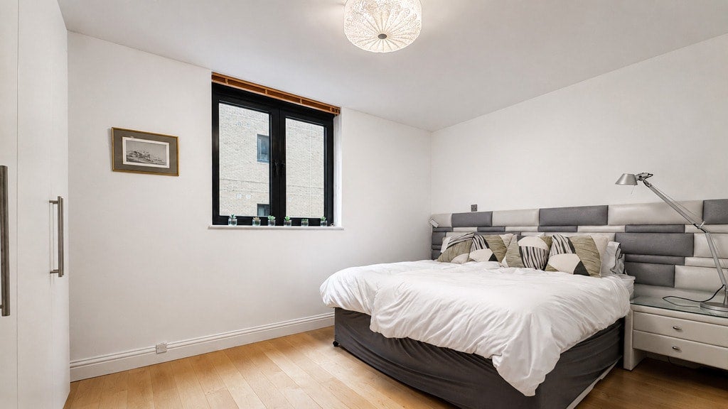 Flat Cromwell Road in Greater London