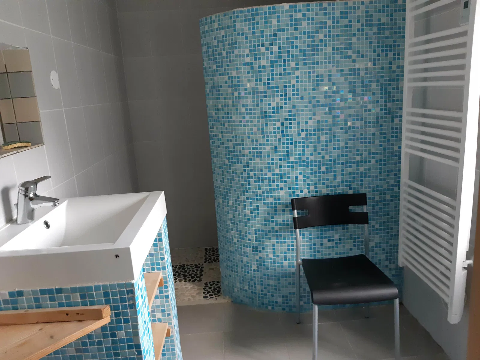 Room Rue de l'Église in Reuil-sur-Brêche