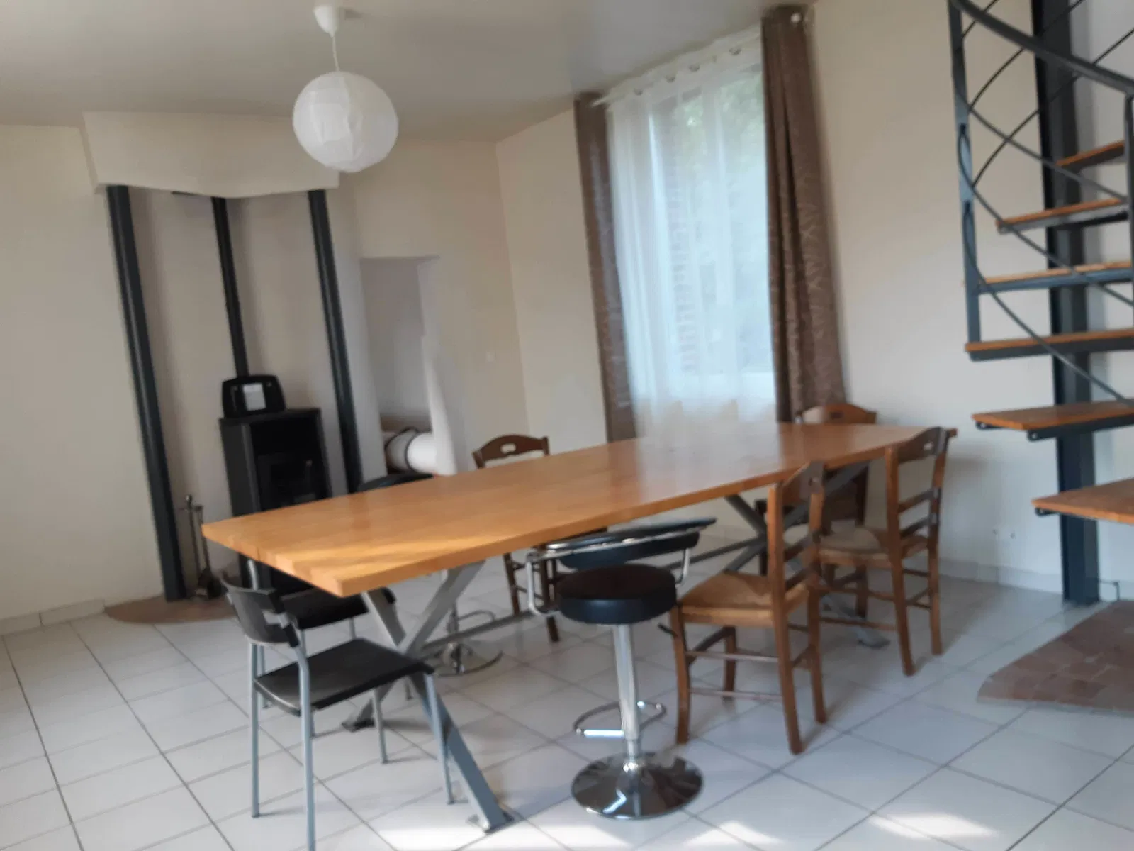 Room Rue de l'Église in Reuil-sur-Brêche