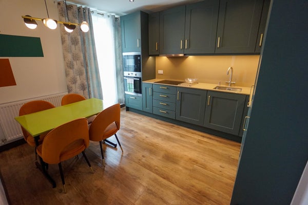 Flat Caxton Road in London