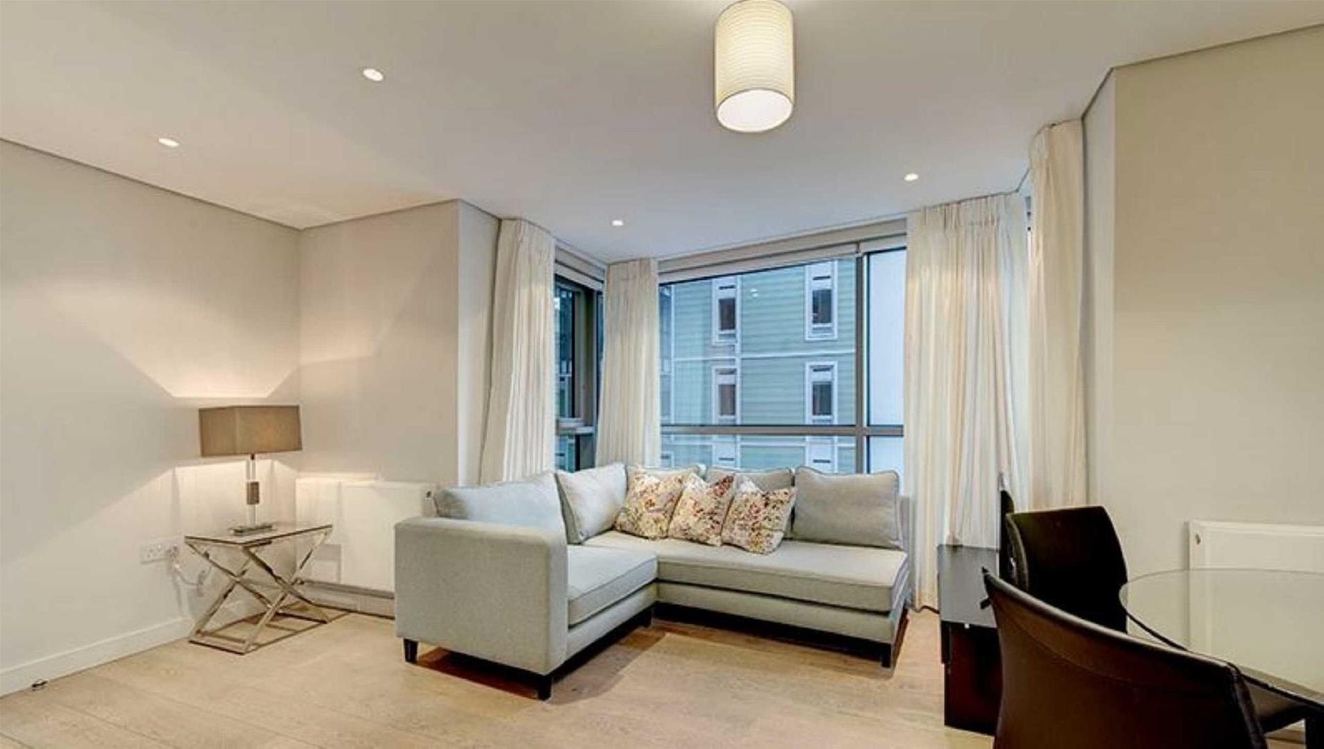 Flat Merchant Square in City of Westminster