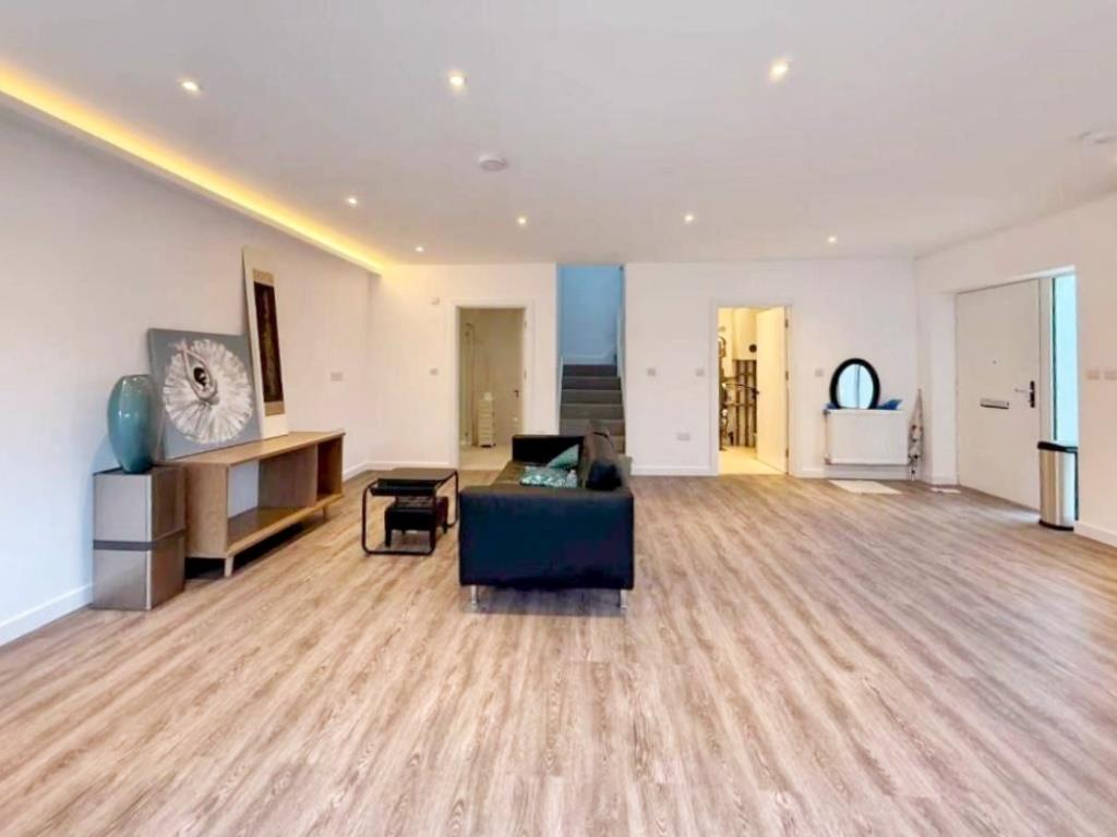 House Brook Mews in Greater London